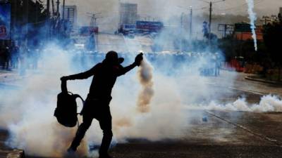 Imágene del enfrentamiento entre estudiantes y la Policía.