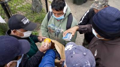 Una persona dijo que Malinek le cobró 18,000 dólares por permitirle utilizar su nombre y dirección en documentos de inmigración. Foto EFE