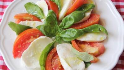 Sorprenda a sus familiares y amigos con esta deliciosa ensalada.