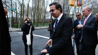 El expresidente de Honduras Rafael Leonardo Callejas lució preocupado tras su aparición en la corte de Nueva York.