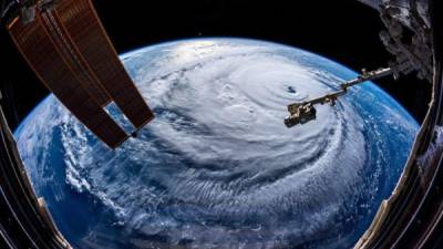 Fotografía del huracán Florence captada por el astronauta de la Agencia Espacial Europea (ESA) Alexander Gerst desde la Estación Espacial Internacional (EEI).EFE