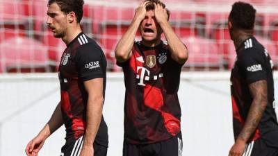 Los jugadores del Bayern Múnich lamentaron la derrota. Foto AFP.