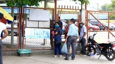 Personas con enfermedades de base sí reciben sus medicamentos. foto: moisés valenzuela.