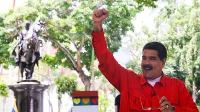 Fotografía cedida por prensa del Palacio de Miraflores donde se ve al presidente de venezuela Nicolás Maduro tomar parte en un acto de gobierno hoy, domingo 23 de julio de 2017, en Caracas (Venezuela).EFE/Palacio de Miraflores