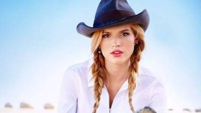 La hermosa actriz Bella Thorne.