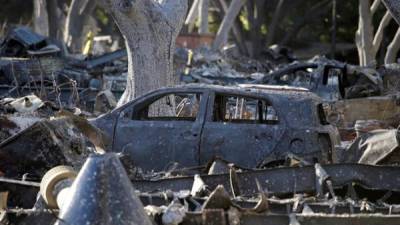 Vista de los estragos después del incendio de Woosley, en Westlake Village, California (EEUU).EFE