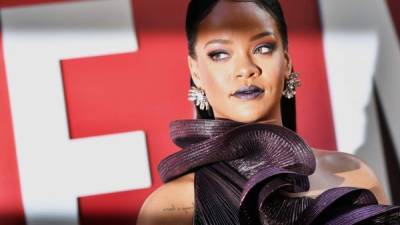 Rihanna luce ahora una figura mucho más curvilínea que cuando empezó en el mundo de la música.