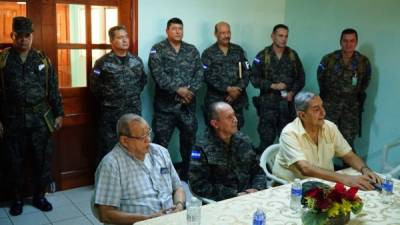 El nuevo jefe del Estado Mayor Conjunto, René Ponce Fonseca, se reunió con jefes de unidades militares y con empresarios.