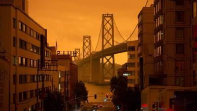 Los habitantes de San Francisco y otros lugares de California se despertaron el miércoles con un cielo anaranjado similar a escenarios apocalípticos en un año ya plagado de eventos inquietantes.