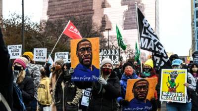 Miles de personas se manifestaron en Minneapolis para exigir justicia por la muerte de George Floyd./AFP.