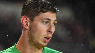 Equipos de rescate británicos y franceses buscan en aguas británicas en el Canal de la Mancha la avioneta en la que viajaba el futbolista argentino Emiliano Sala./AFP.