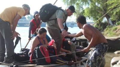 Migrantes cubanos detenidos