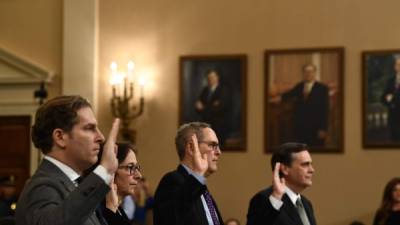 Nuevos testigos son juramentados ante el Comité de Inteligencia del Congreso de EEUU./AFP.