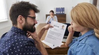 Conozca principios básicos para triunfar en una entrevista de trabajo.