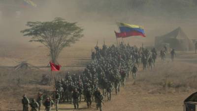 El presidente de Venezuela, Nicolás Maduro, inició esta semana una serie de ejercicios militares que se extenderán hasta el viernes y aprovechó la ocasión para gritar 'fuera' al mandatario estadounidense, Donald Trump, por considerar que este pretende intervenir el país caribeño.