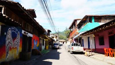 Desde 1958 se inicia un cambio a manos de su hijo predilecto don Héctor V. Medina. En 1959 se comienzan a abrir las puertas del progreso iniciando la construcción de una carretera, industrias, servicios básicos como agua potable, luz eléctrica, alcantarillado sanitario, empedrado de calles, transporte, teléfono, construcción de un parque, remodelación del Palacio Municipal, del templo, un mercado municipal y la voluntad y el empeño de sus hijos por verla crecer.