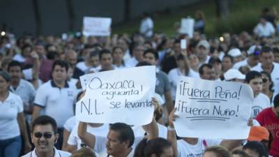 Los educadores mexicanos rechazan las reformas educativas y consideran que también se busca privatizar la enseñanza.