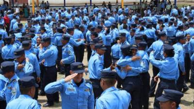 Los policías serán distribuidos a nivel nacional.