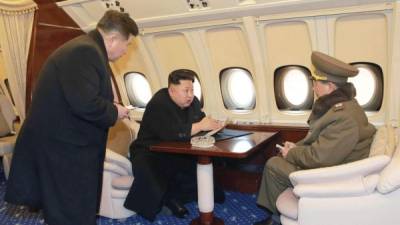 Kim Jong-un presentó su lujoso avión para conmemorar el aniversario del nacimiento de su padre, Kim Jong-Il.