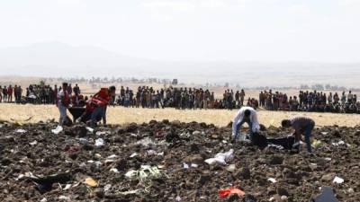 Un Boeing 737 de Ethiopian Airlines que despegó de Adís Abeba condestino a Nairobi se estrelló este domingo por la mañana poco después de despegar.