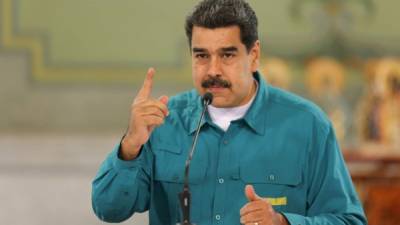 Maduro tenía un avión listo para huir a Cuba tras el alzamiento militar, según Pompeo./