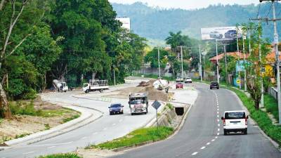 Así luce el bulevar que recién se habilitó, falta la señalización e iluminación sobre todo donde los conductores deben hacer los retornos.