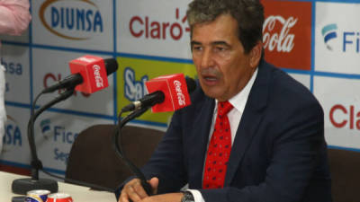 Jorge Luis Pinto, seleccionador de Costa Rica.
