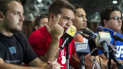 Líderes estudiantiles esperan solucionar la crisis mediante el diálogo.