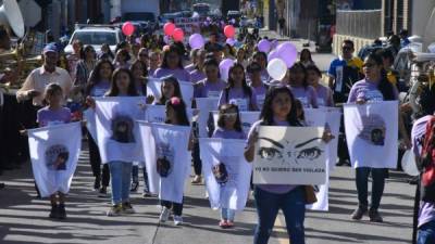 Caso. Las niñas exigieron justicia contra los violadores de Alejandra, un hecho que conmovió a La Ceiba. Fotos: Luis Lemus.