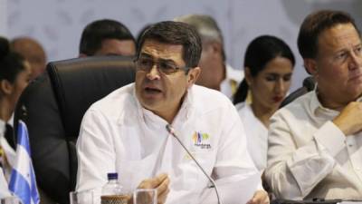 El presidente Hernández hizo el llamado a su partido desde Cartagena de Indias, en Colombia, tras participar en la XXV Cumbre Iberoamericana.
