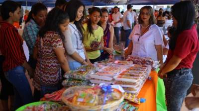 El Bazar del Sábado es una iniciativa de la Cámara de Comercio para impulsar el emprendimiento.