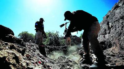 Equipos de la Atic y la Policía Militar hicieron excavaciones en varios puntos.