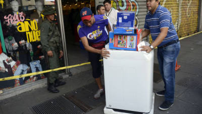 Los venezolanos siguen adquiriendo electrodomésticos.