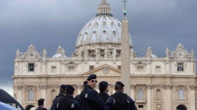 La policía redobló seguridad en el Vaticano.