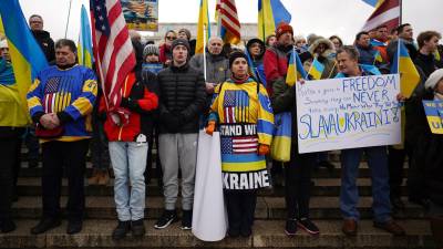 Las banderas de Ucrania predominaban en la manifestación.