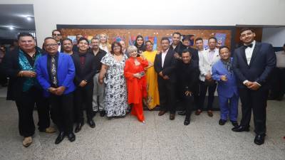 Los artistas expresaron su alegría por ser parte de este evento especial en honor a la voz de oro de Honduras, con quien todos formaron vínculos de amistad.