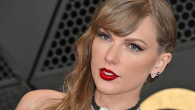 Taylor Swift en la 66 entrega de los premios Grammy.