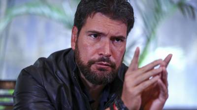 Topic se considera un “outsider” y promete combatir sin tregua a la inseguridad en Ecuador.