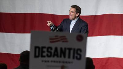DeSantis realizó su primer evento de campaña en Iowa, uno de los estados en realizar votación temprana para las elecciones.