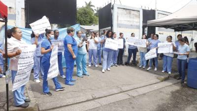 Desde el lunes las enfermeras estuvieron en protestas por un reajuste salarial que se les debe desde el año pasado.
