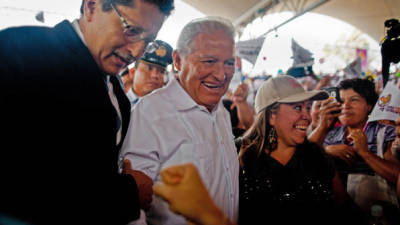 Salvador Sánchez Cerén, del FMLN cerró campaña el domingo.