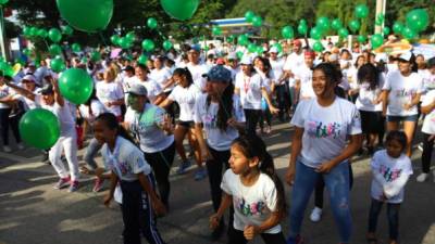 Niños, jóvenes y adultos dijeron presente ayer en las actividades. Muchos llevaron carteles y pancartas.