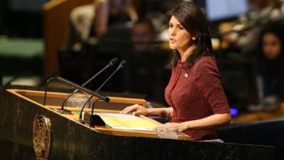 La embajadora de EUA ante la ONU, Nikki Haley, advirtió que Washington no perdonará a los países que voten en su contra en una resolución sobre Jerusalén. AFP.