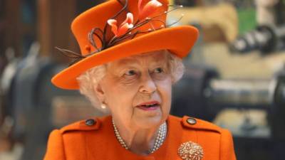 La reina Isabel II durante su visita al Museo de Ciencia de Londres este 07 de marzo de 2019. Foto SIMON DAWSON/ AFP.