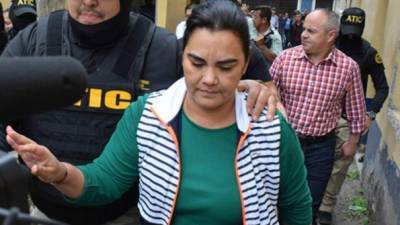 Rosa Elena Bonilla de Lobo es acusada de seis delitos de fraude y tres delitos de apropiación indebida.