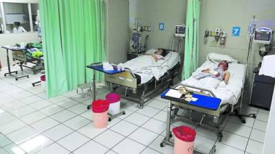 En la sala de recuperación del Hospital San Felipe hay ingresados cuatro varones y cinco mujeres.