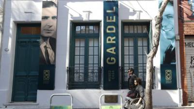 Vista frontal del Museo Casa Gardel tras su reapertura hoy, miércoles 14 de junio de 2017, en Buenos Aires (Argentina). EFE