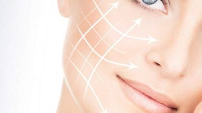 Se trata de un procedimiento seguro, sencillo, rápido y sin incisiones que trata de tejer una “malla” que sujete el tejido facial.
