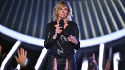 INGLEWOOD, CA - AUGUST 24: TV personality Chelsea Handler speaks onstage during the 2014 MTV Video Music Awards at The Forum on August 24, 2014 in Inglewood, California. (Photo by Kevin Winter/MTV1415/Getty Images for MTV)