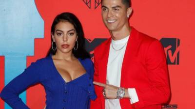 Georgina Rodríguez, pareja de Cristiano Ronaldo, ha causado revuelo en las últimas horas al contar detalles de cómo conoció al astro portugués y todo lo que aconteció tras ese inolvidable momento.